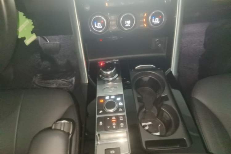 Used Land Rover Discovery 2018 3.0 SC V6 HSE Gear Lever