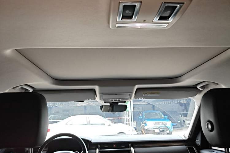 Used Land Rover Discovery 2018 3.0 SC V6 HSE Headliner