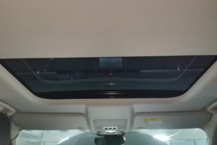 Used Land Rover Discovery 2018 3.0 SC V6 HSE Headliner