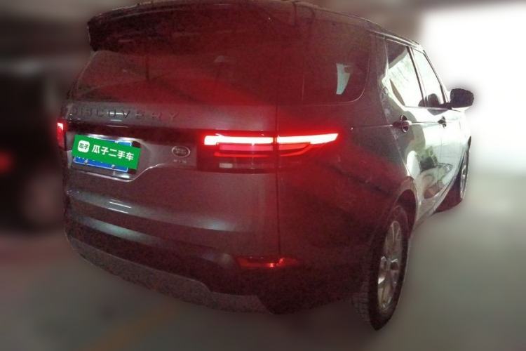 Used Land Rover Discovery 2018 3.0 SC V6 SE Rear Right 45 Deg