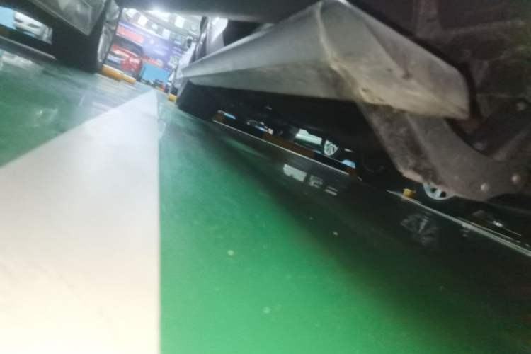 Used Land Rover Discovery 2018 3.0 SC V6 HSE Right Side Sill