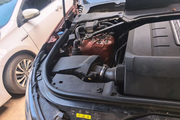 Used Land Rover Discovery 2018 3.0 SC V6 HSE Engine Bay Right