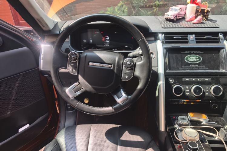 Used Land Rover Discovery 2018 3.0 SC V6 HSE Steering Wheel
