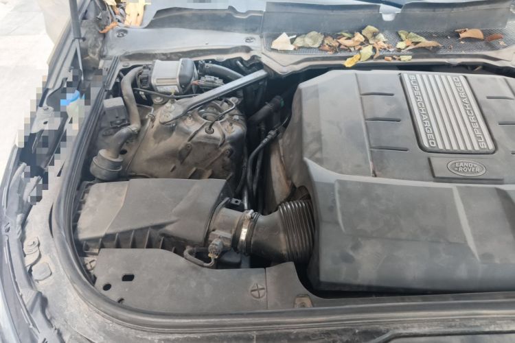 Used Land Rover Discovery 2018 3.0 SC V6 HSE Engine Bay Right