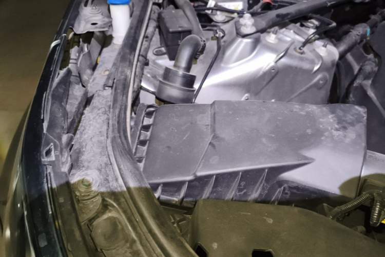 Used Land Rover Discovery 2018 3.0 SC V6 SE Engine Bay Right