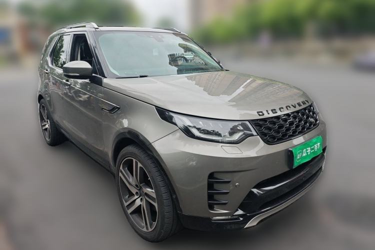 Used Land Rover Discovery 2018 3.0 SC V6 SE Front Right 45 Deg