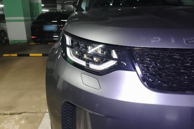 Used Land Rover Discovery 2018 3.0 SC V6 SE Right Front Headlight