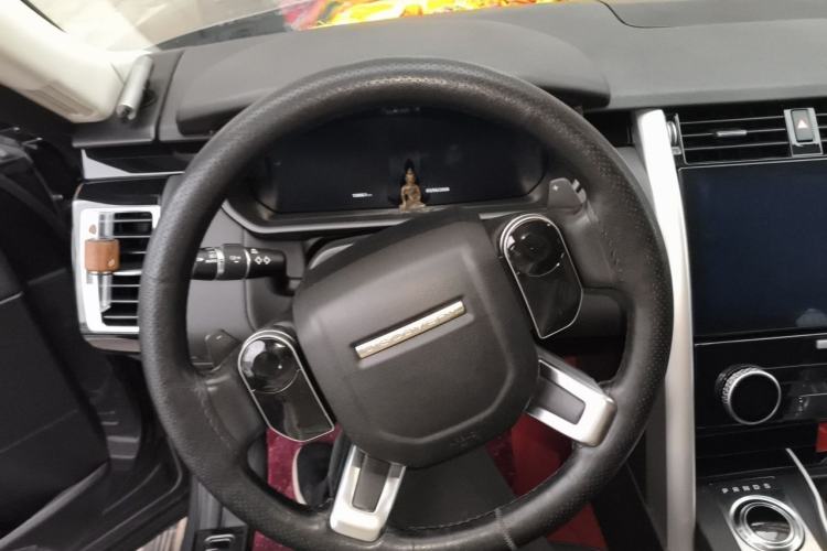 Used Land Rover Discovery 2018 2.0T SE Steering Wheel