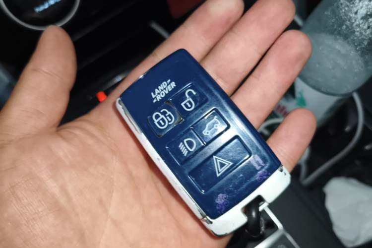 Used Land Rover Discovery 2018 2.0T SE Vehicle Key