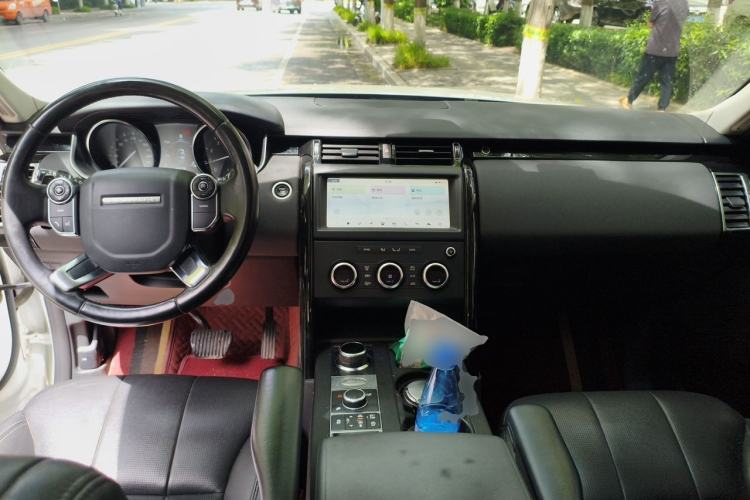 Used Land Rover Discovery 2018 2.0T Special Edition Center Console