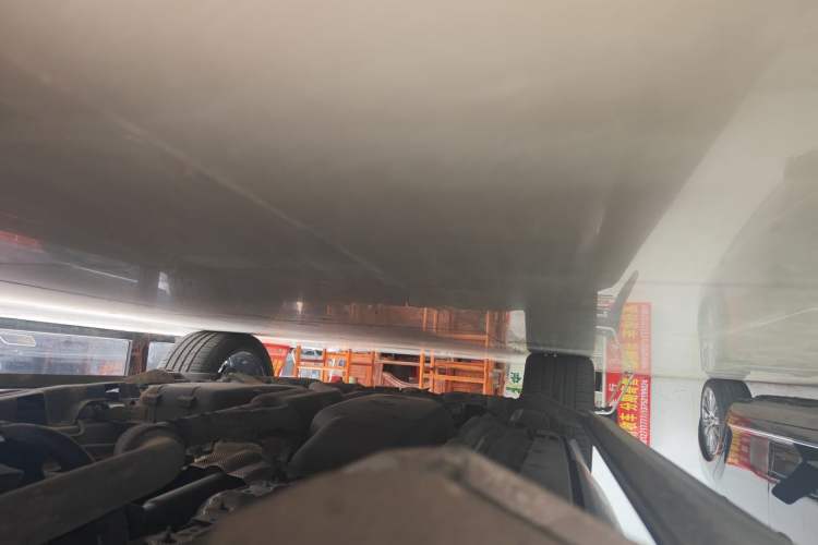 Used Land Rover Discovery 2018 2.0T SE Chassis Front Right