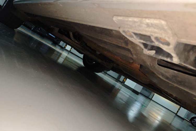 Used Land Rover Discovery  Chassis Rear Left