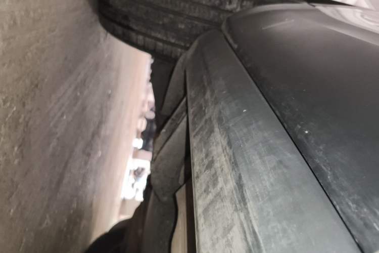 Used Land Rover Discovery 2018 2.0T SE Chassis Rear Right