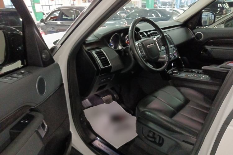 Used Land Rover Discovery 2018 3.0 SC V6 SE Driver Seat