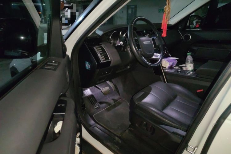Used Land Rover Discovery 2018 3.0 SC V6 SE Driver Seat