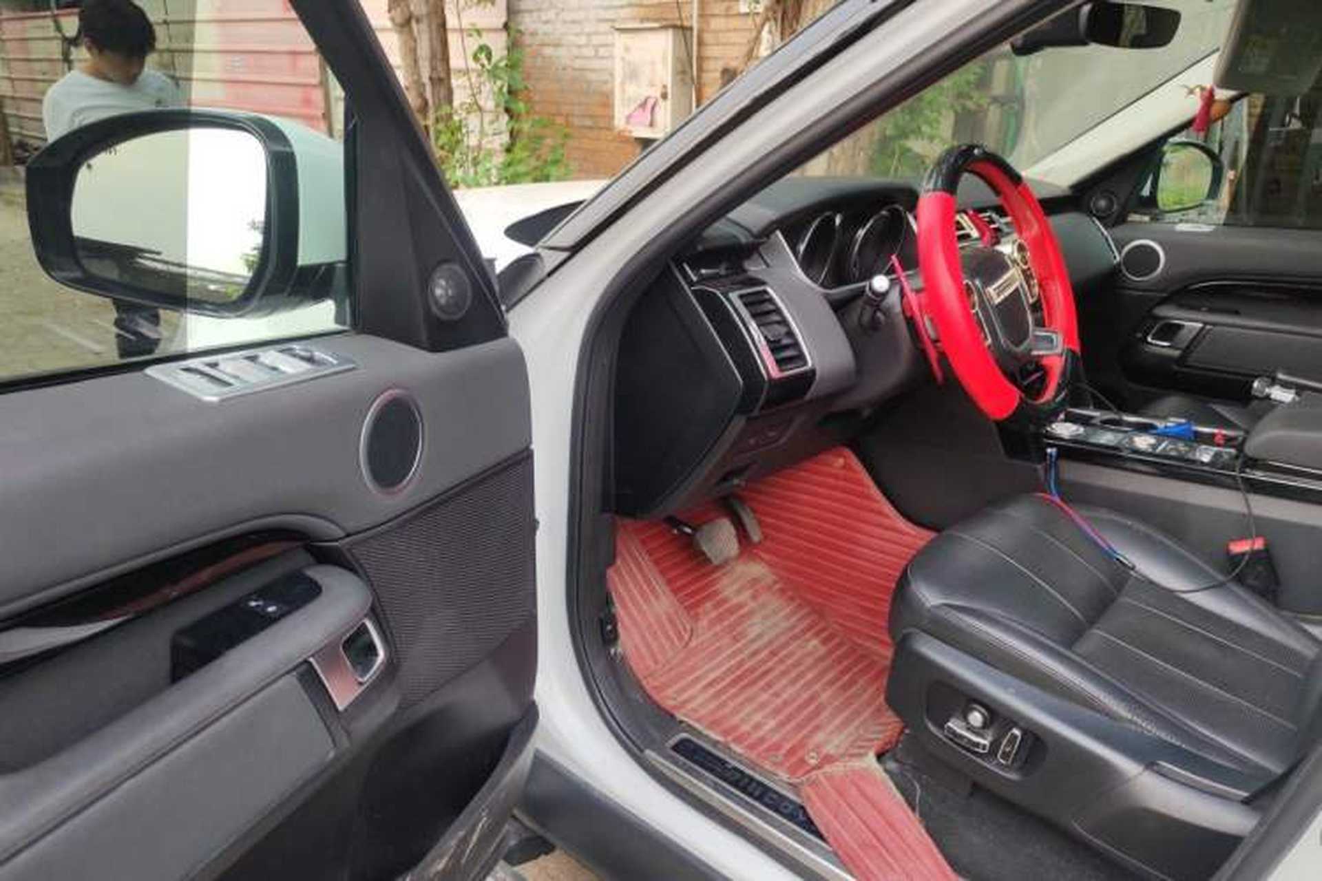 Used Land Rover Discovery 2018 2.0T SE Driver Seat