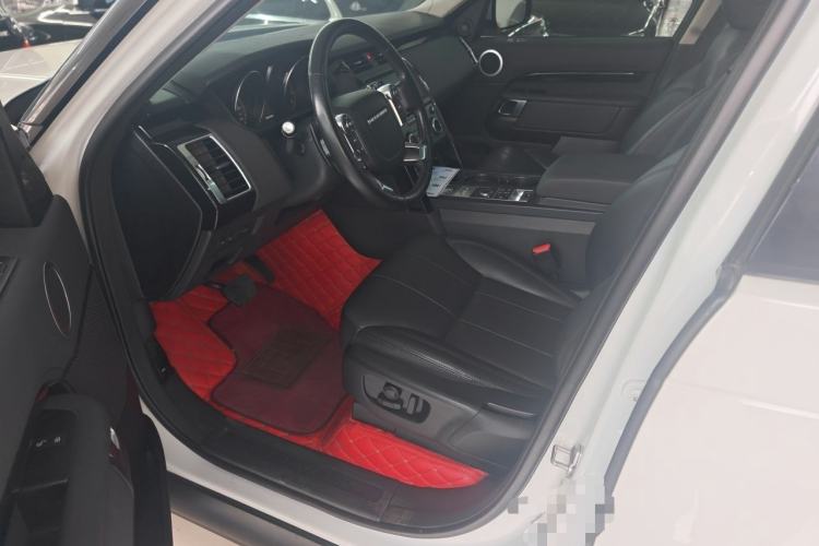Used Land Rover Discovery 2018 2.0T SE Driver Seat