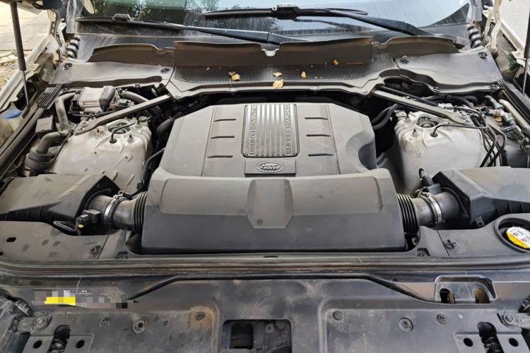 Used Land Rover Discovery 2018 3.0 SC V6 HSE Engine Bay