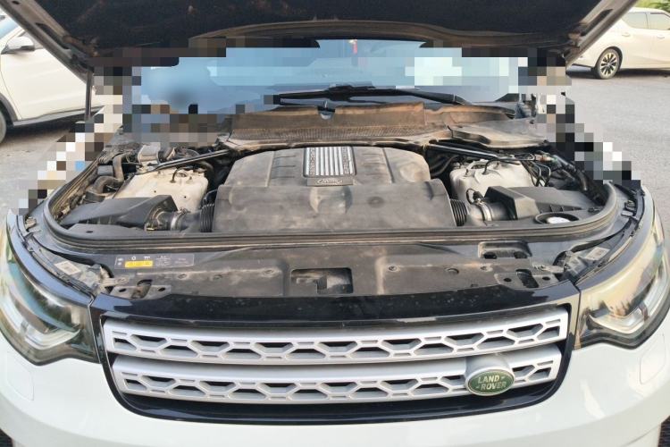 Used Land Rover Discovery 2018 3.0 SC V6 HSE Engine Bay