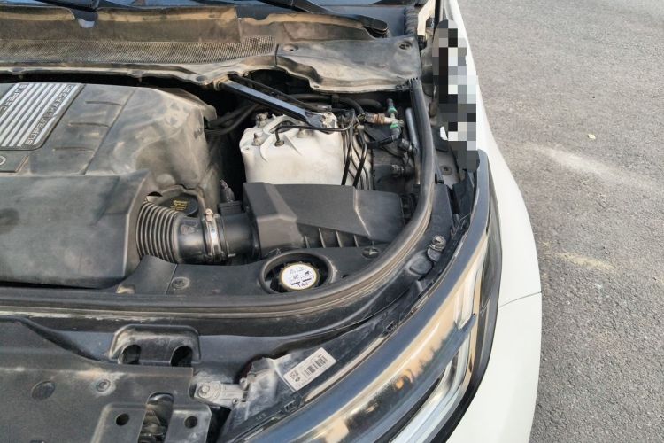 Used Land Rover Discovery 2018 3.0 SC V6 HSE Engine Bay Left