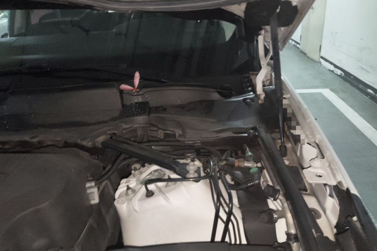 Used Land Rover Discovery 2018 3.0 SC V6 HSE Engine Bay Left