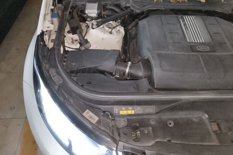 Used Land Rover Discovery 2018 3.0 SC V6 SE Engine Bay Right