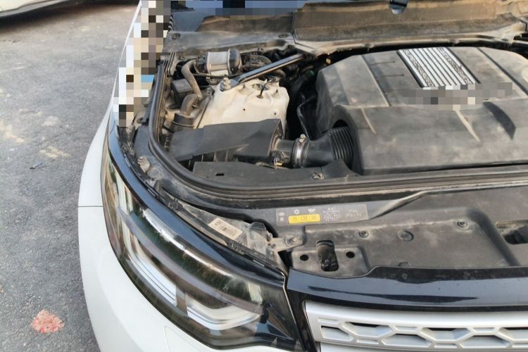 Used Land Rover Discovery 2018 3.0 SC V6 HSE Engine Bay Right