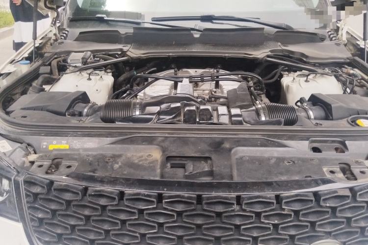 Used Land Rover Discovery 2018 3.0 SC V6 HSE Engine Bay
