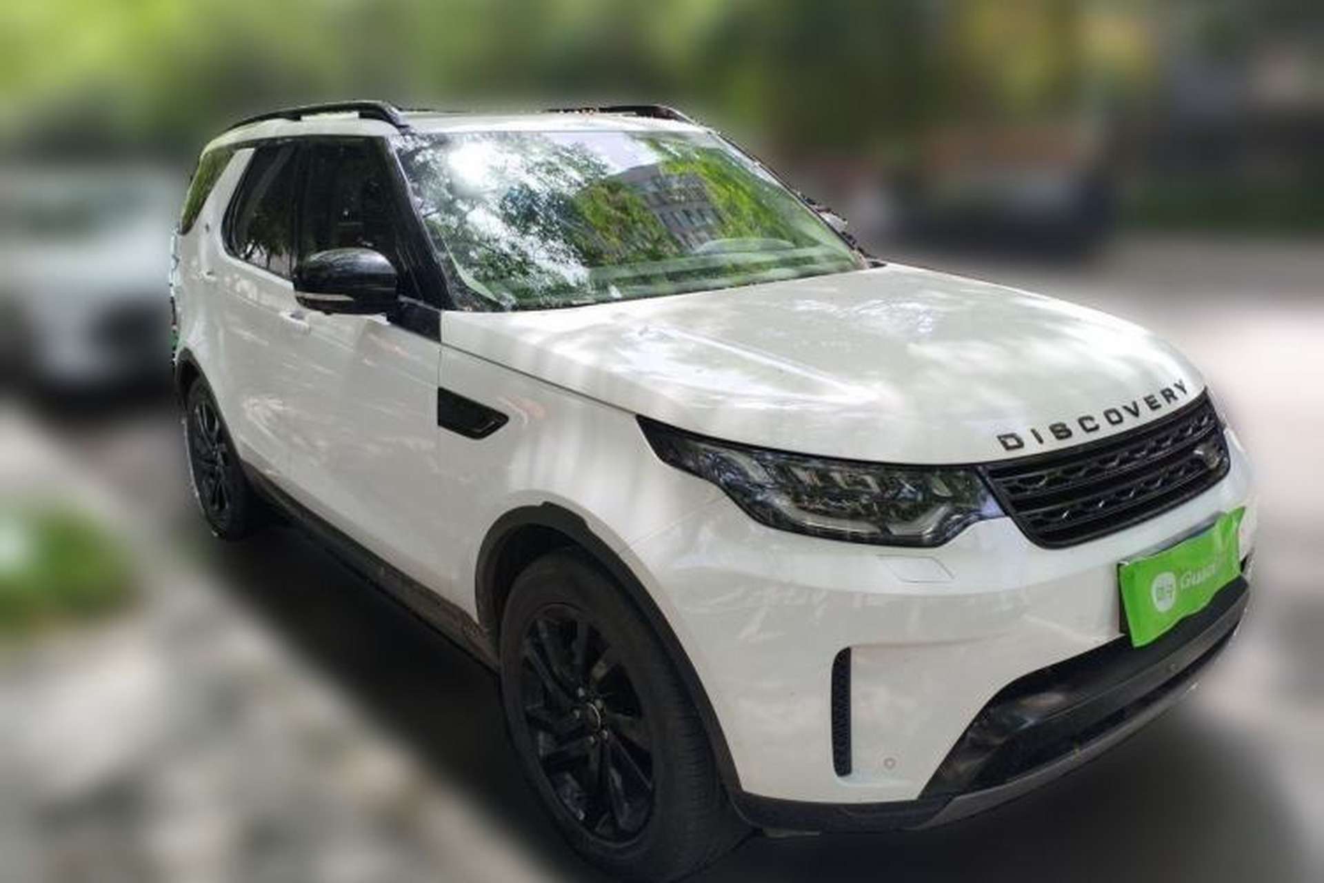 Used Land Rover Discovery 2018 2.0T Special Edition Front Right 45 Deg