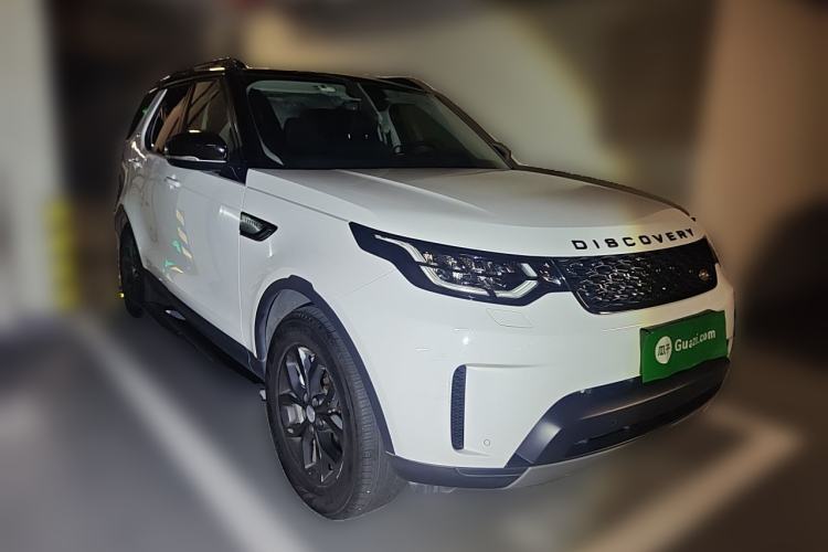 Used Land Rover Discovery 2018 3.0 SC V6 SE Front Right 45 Deg