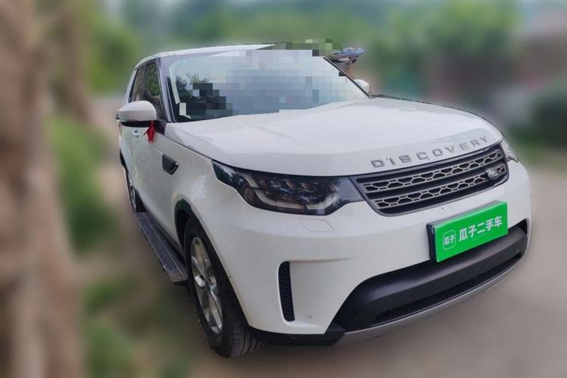 Used Land Rover Discovery 2018 2.0T SE Front Right 45 Deg