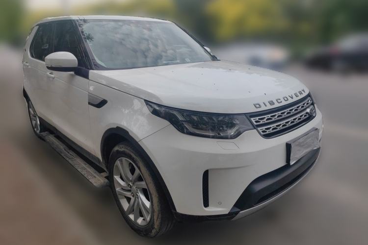 Used Land Rover Discovery 2018 3.0 SC V6 HSE Front Right 45 Deg