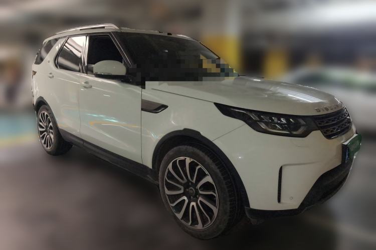 Used Land Rover Discovery 2018 3.0 SC V6 SE Front Right 45 Deg