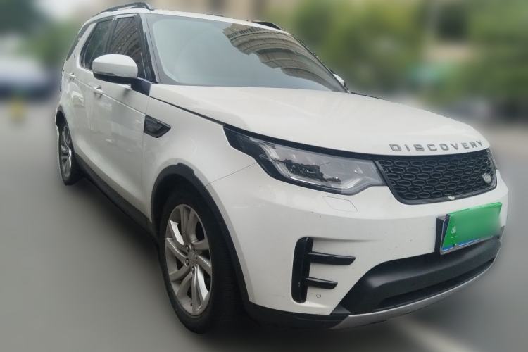 Used Land Rover Discovery 2018 3.0 SC V6 HSE Front Right 45 Deg