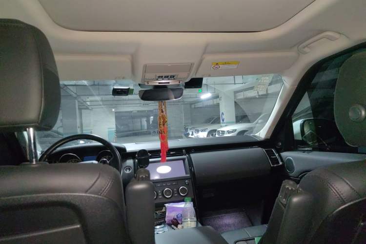 Used Land Rover Discovery 2018 3.0 SC V6 SE Headliner