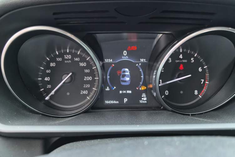 Used Land Rover Discovery 2018 3.0 SC V6 SE Instrument Cluster