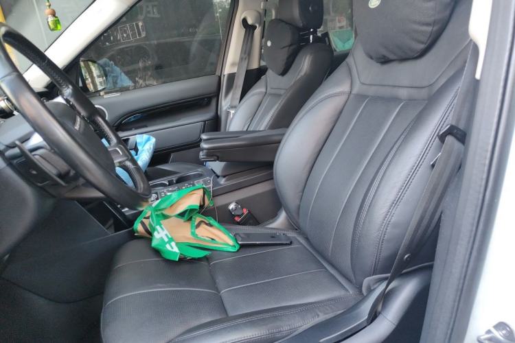 Used Land Rover Discovery 2018 3.0 SC V6 SE Left Front Seat