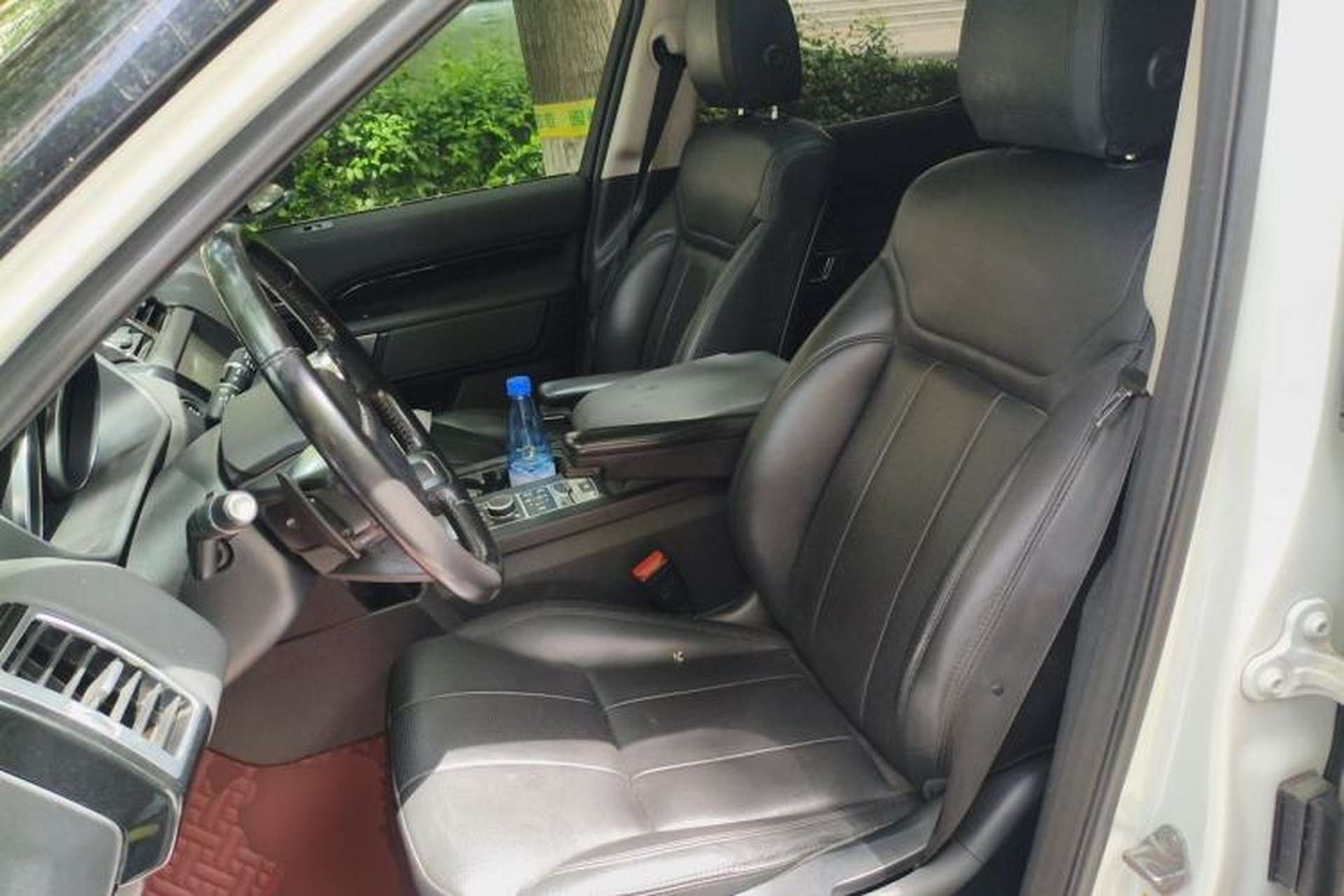 Used Land Rover Discovery 2018 2.0T Special Edition Left Front Seat