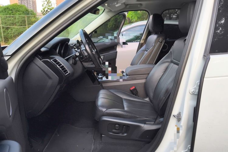 Used Land Rover Discovery 2018 2.0T SE Left Front Seat