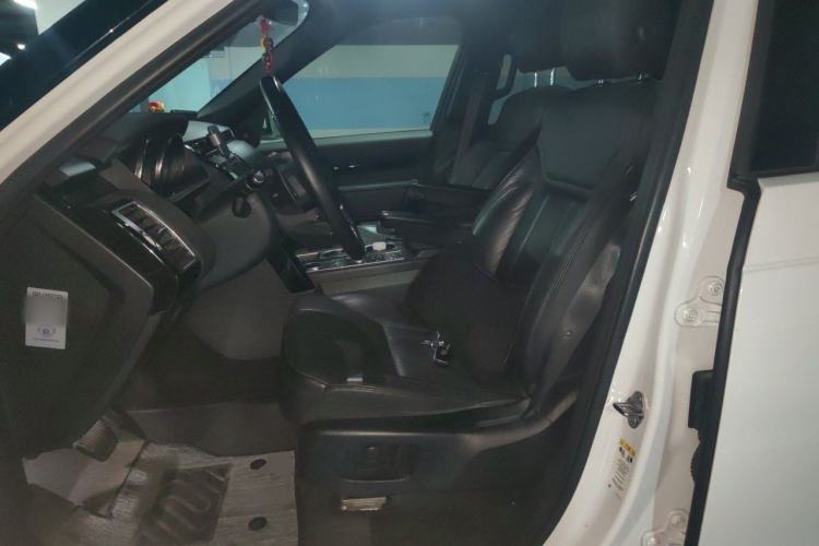 Used Land Rover Discovery 2018 3.0 SC V6 SE Left Front Seat