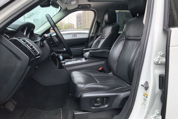 Used Land Rover Discovery 2018 3.0 SC V6 SE Left Front Seat