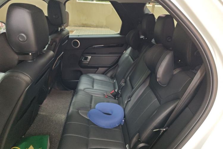 Used Land Rover Discovery 2018 3.0 SC V6 SE Left Rear Seat