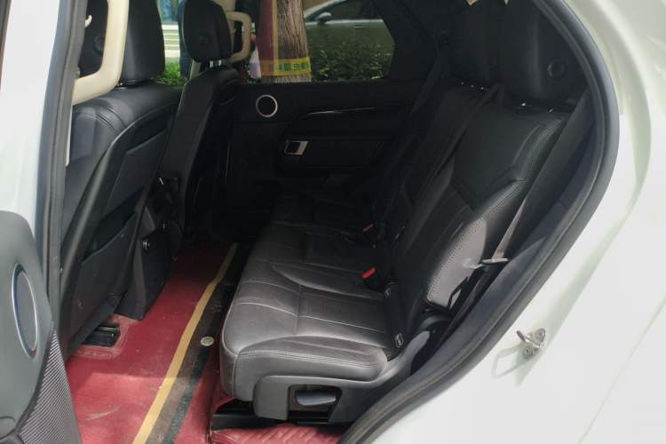 Used Land Rover Discovery 2018 2.0T Special Edition Left Rear Seat