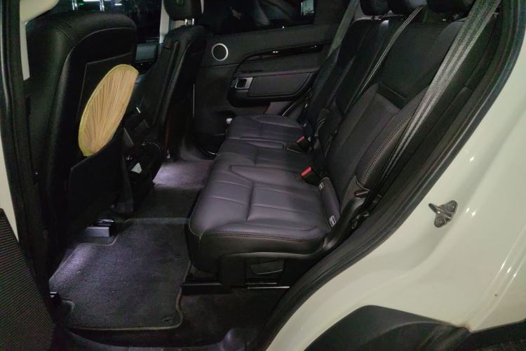 Used Land Rover Discovery 2018 3.0 SC V6 SE Left Rear Seat