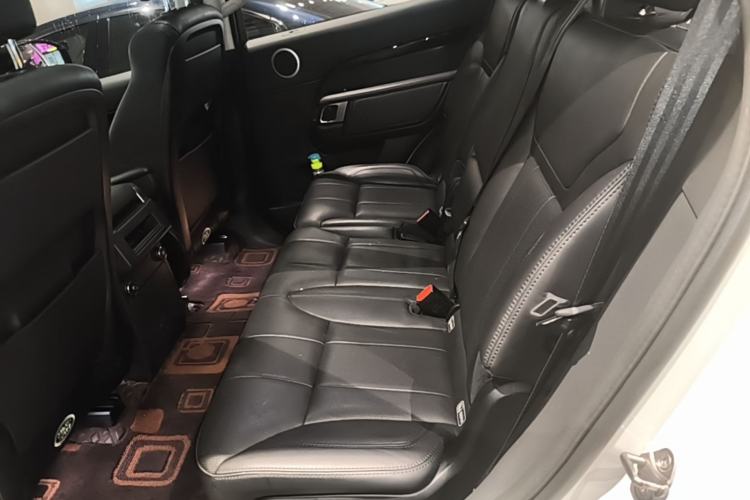 Used Land Rover Discovery 2018 2.0T Special Edition Left Rear Seat