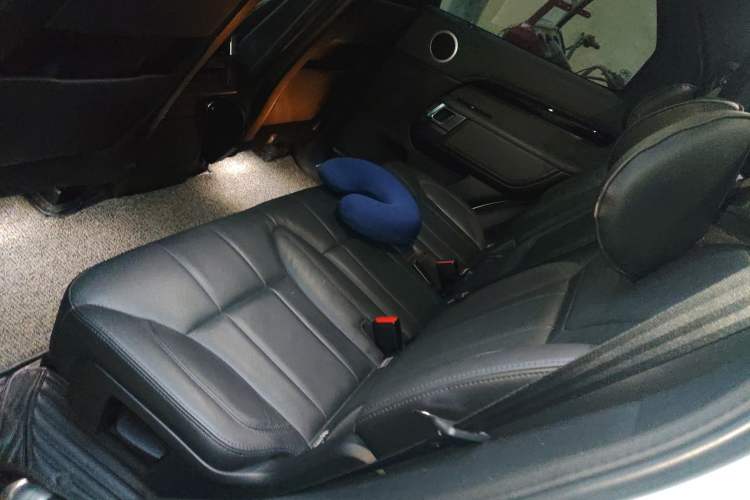 Used Land Rover Discovery 2018 3.0 SC V6 SE Left Rear Seat