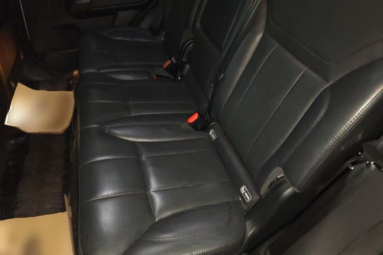 Used Land Rover Discovery  Left Rear Seat