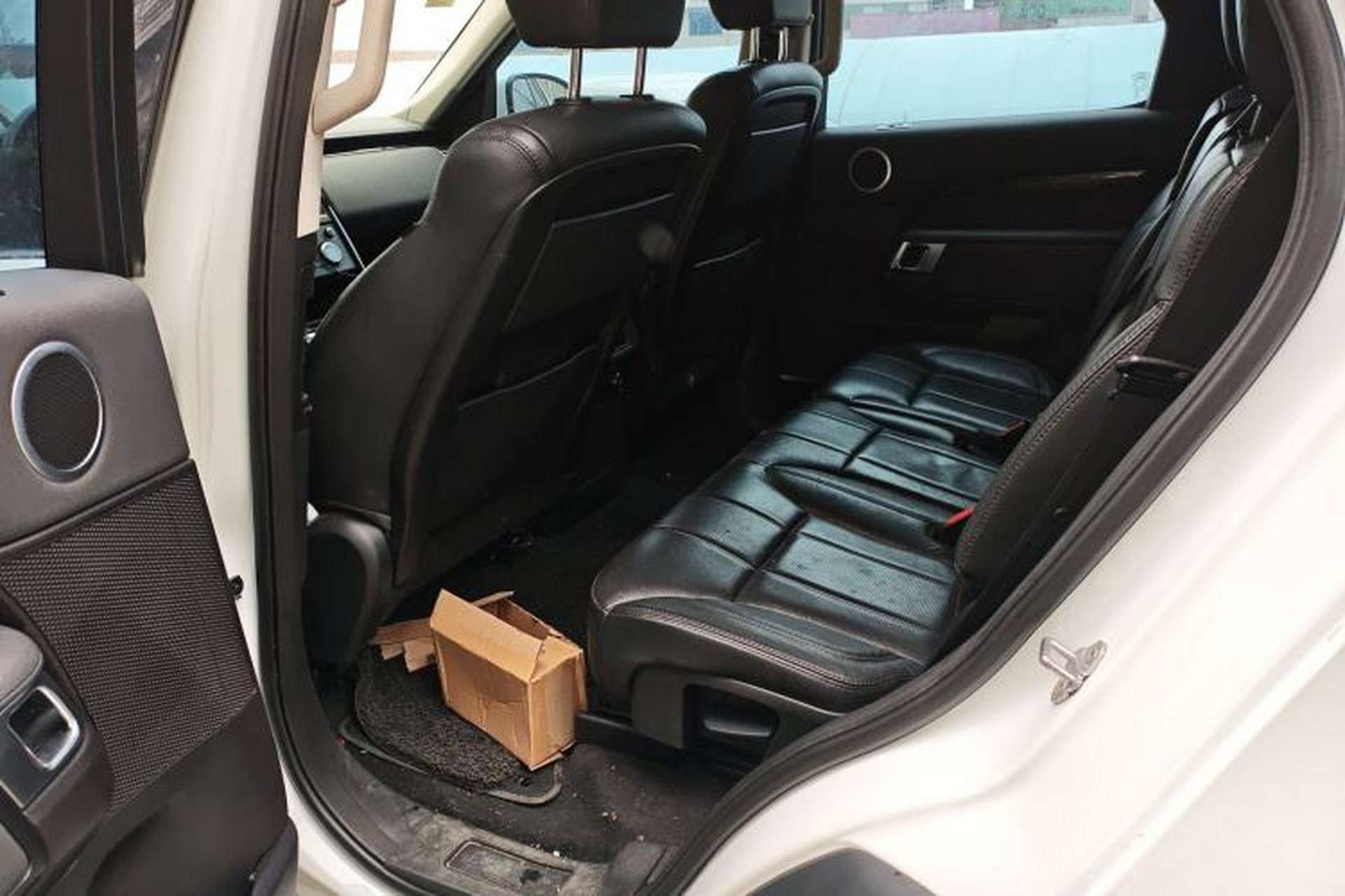 Used Land Rover Discovery 2018 3.0 SC V6 SE Left Rear Seat