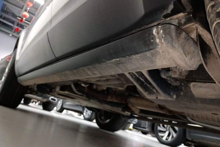 Used Land Rover Discovery 2018 3.0 SC V6 SE Left Side Sill