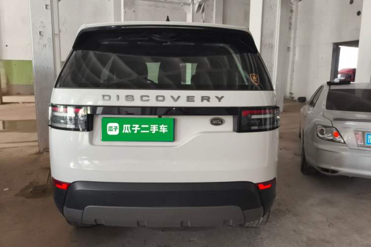 Used Land Rover Discovery 2018 2.0T SE Rear